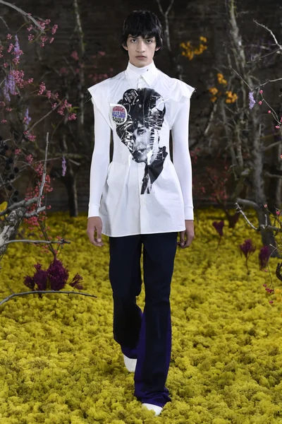 Look 61